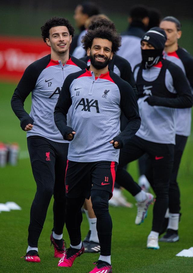 开云体育平台APP-利物浦球员积极备战未来足球赛事