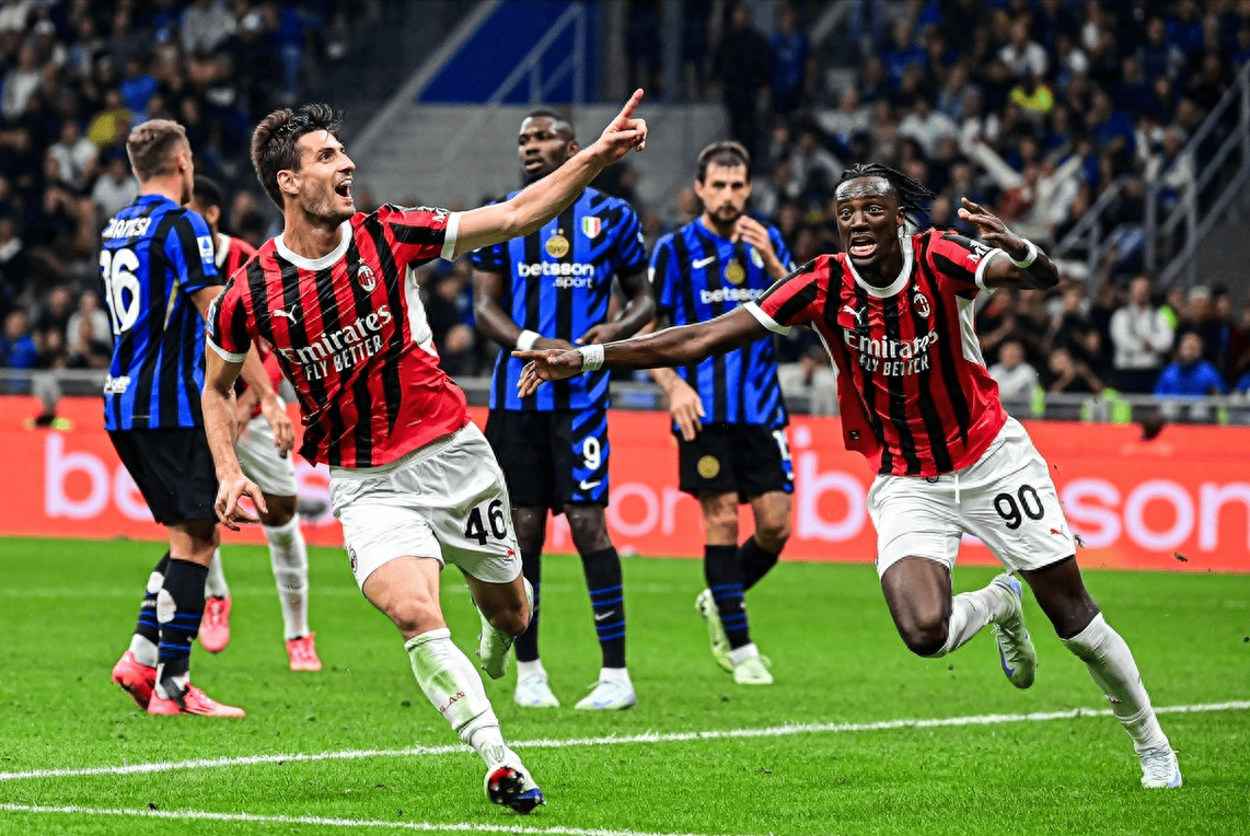 开云体育中国-曼联绝杀AC米兰，C罗统治全场