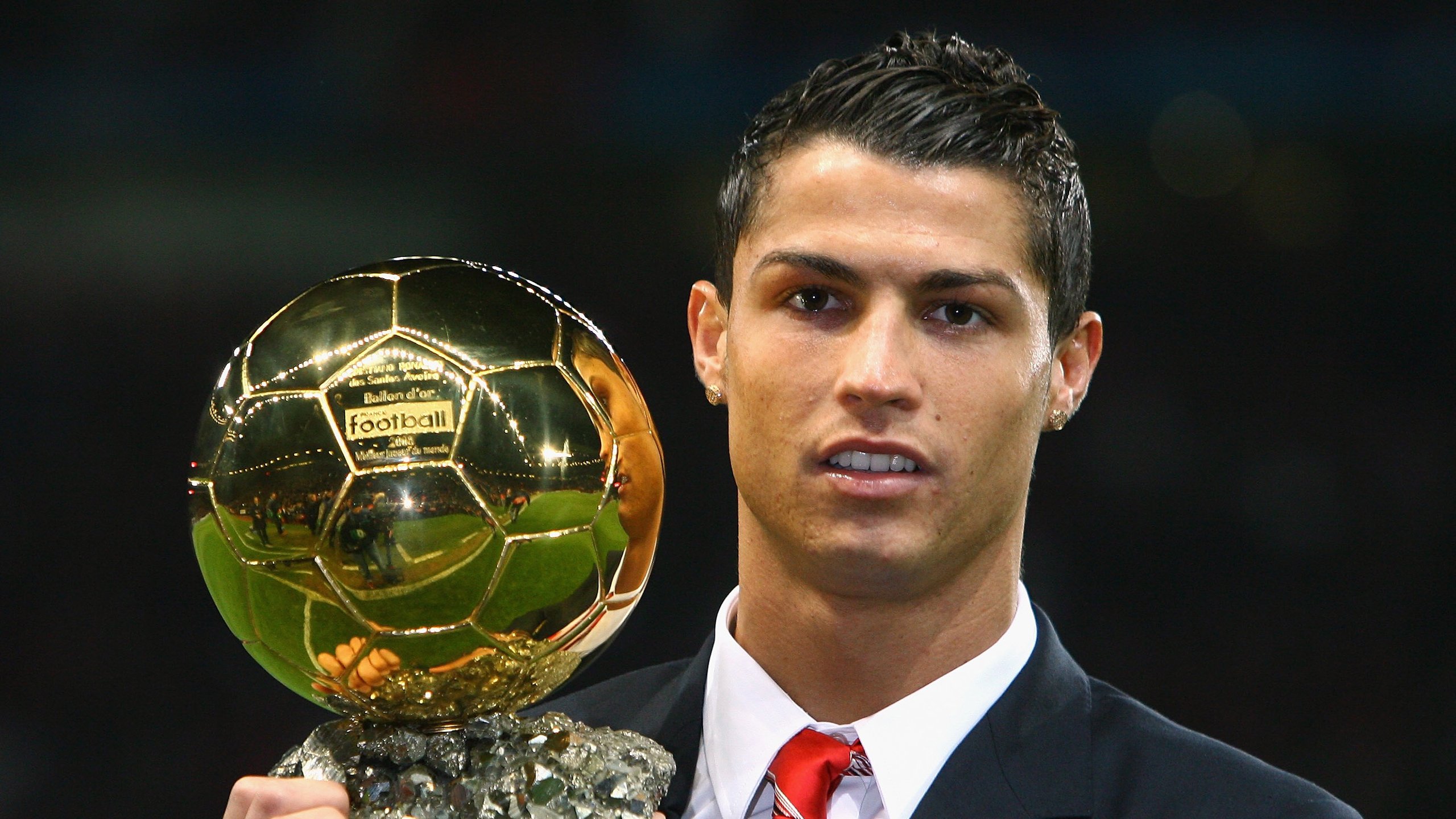 挪威风暴席卷都灵，努涅斯关键一击，尤文图斯主场沦陷